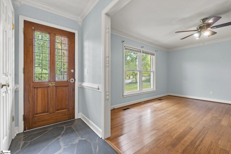 Property image 3 at 4 Braddock Drive, Taylors, SC 29687