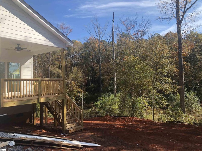 Property image 4 at 124 Quiet Lake Court, Piedmont, SC 29673