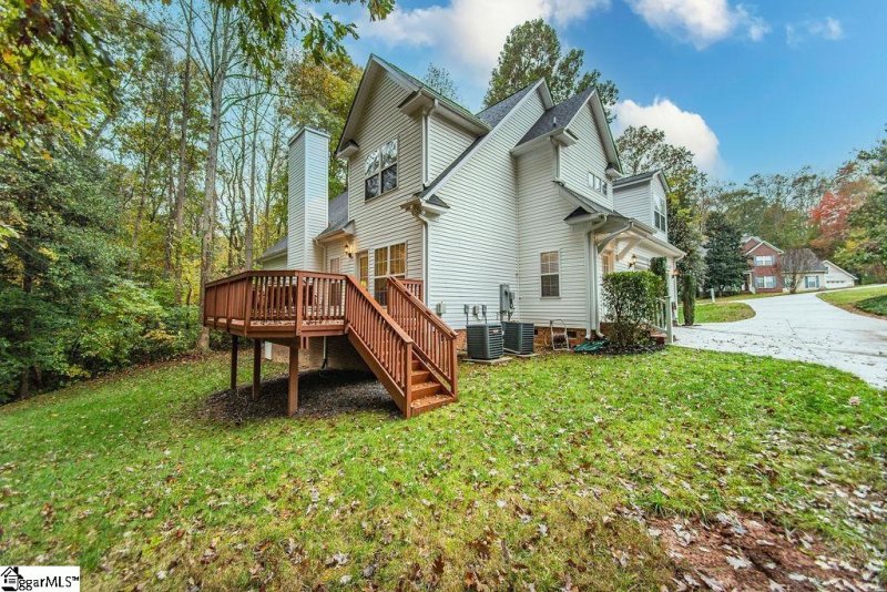 Property image 3 at 301 S Artillery Court, Piedmont, SC 29673