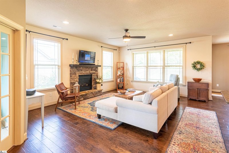 Property image 4 at 808 MIRANDY Court, Travelers Rest, SC 29690