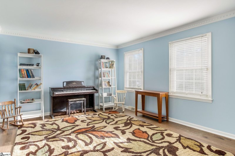 Property image 5 at 302 Pine Wood Drive, Greenville, SC 29607