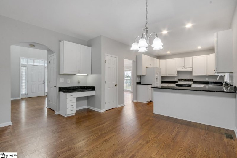 Property image 4 at 11 jade tree Court, Greer, SC 29650