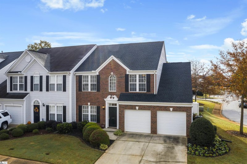 Property image 2 at 200 Cherub Court, Greenville, SC 29615