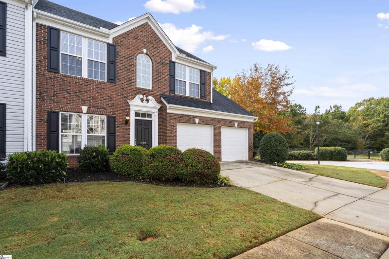 Property image 3 at 200 Cherub Court, Greenville, SC 29615