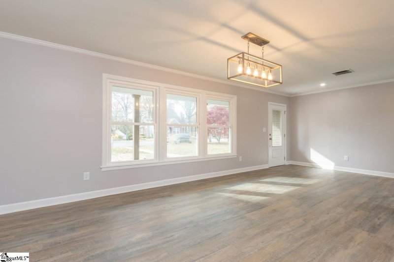 Property image 3 at 302 N B Street, Easley, SC 29640