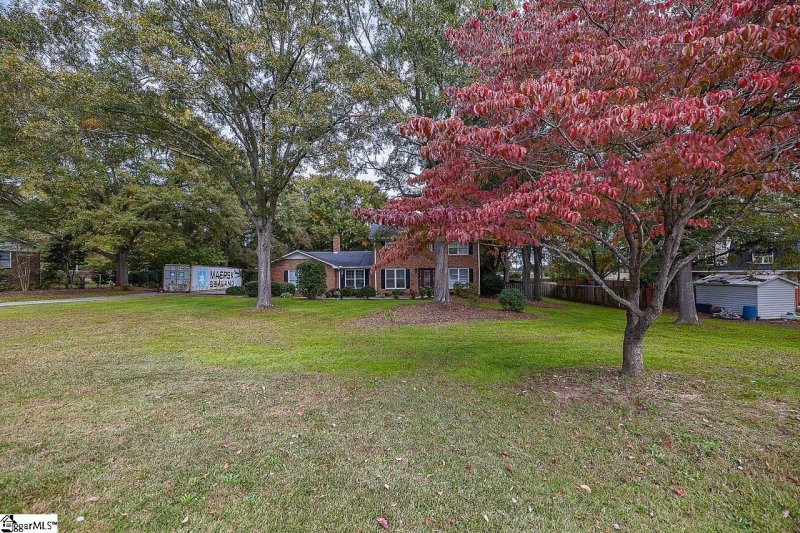Property image 2 at 100 Belmont Drive, Fountain Inn, SC 29644