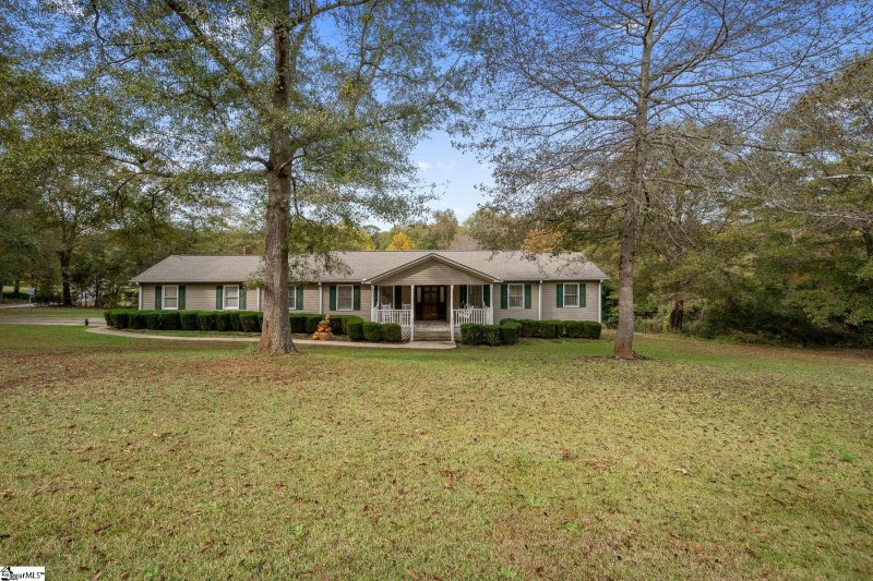 Property image 2 at 6 Nicklaus Drive, Greenville, SC 29605-5911