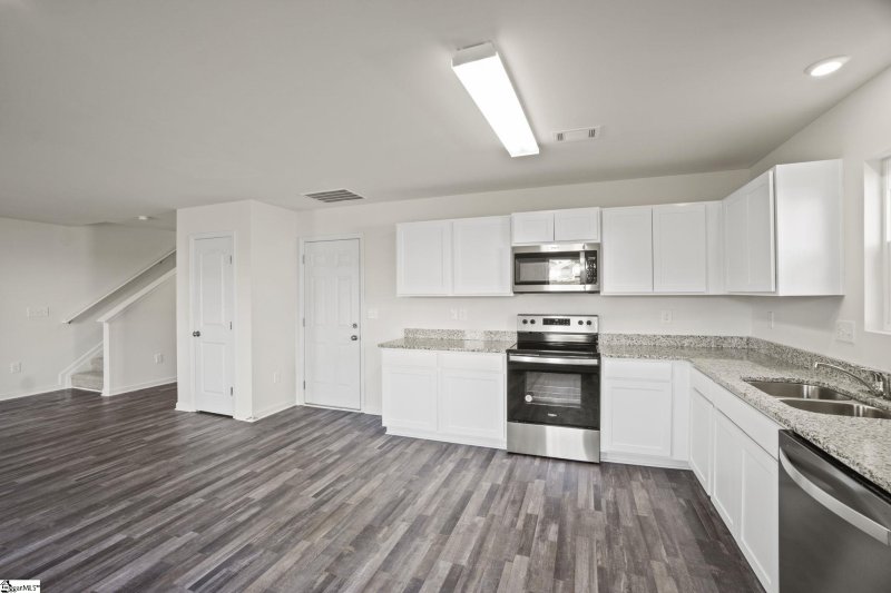 Property image 2 at 616 Tacoma Trail, Spartanburg, SC 29307