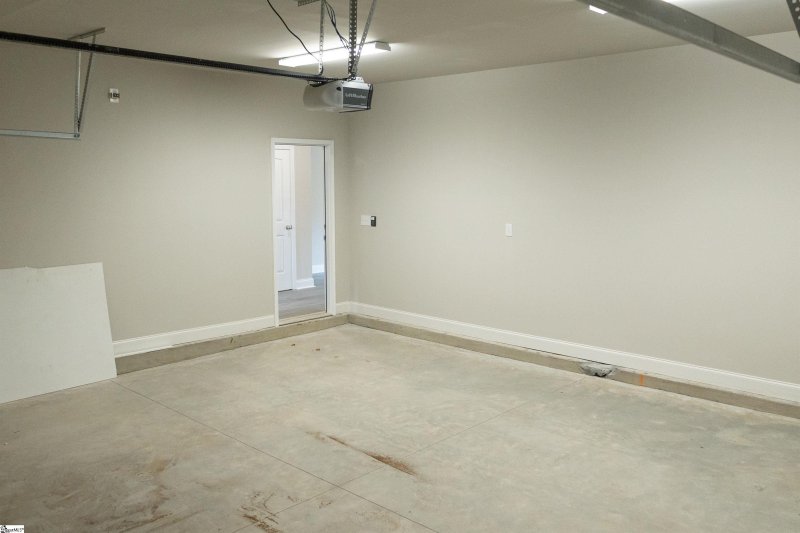 Property image 4 at 205 Burns Avenue, Easley, SC 29640