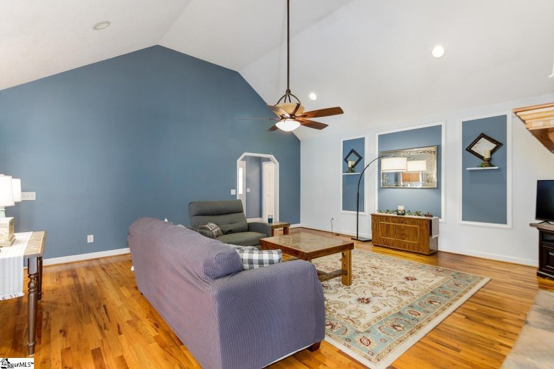 Property image 5 at 115 N Silver Ridge Drive, Greer, SC 29651