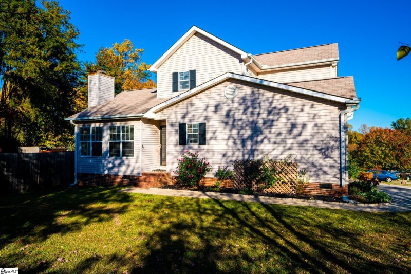 Property image 3 at 5 Lantern Lane, Greer, SC 29651