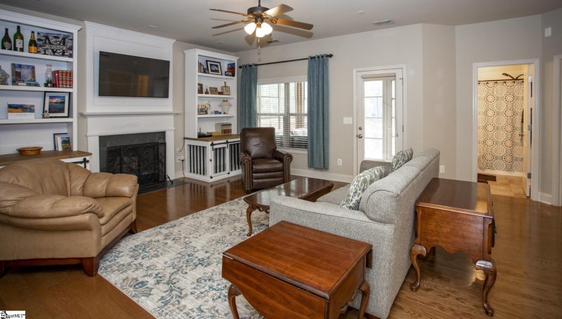 Property image 2 at 254 Meadow Blossom Way, Simpsonville, SC 29681