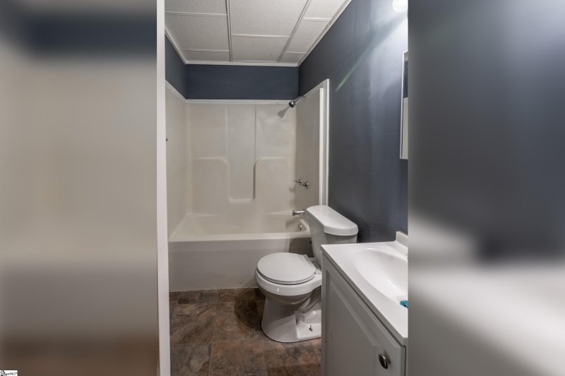 Property image 5 at 27 Foxhall Road, Greenville, SC 29605-2516