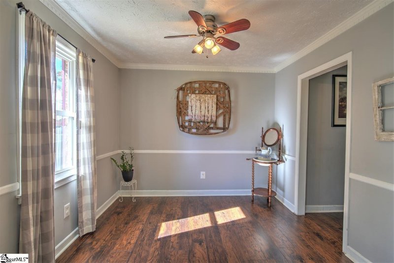 Property image 4 at 105 Chestnut Drive, Easley, SC 29642