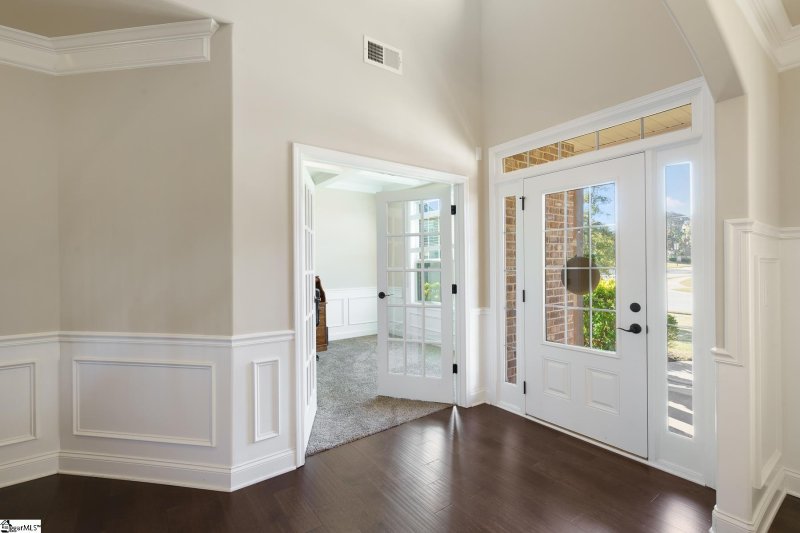 Property image 2 at 202 Delbourne Lane, Greer, SC 29651