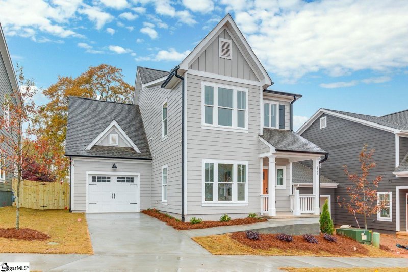 Property image 2 at 107 Lilia Hill Circle, Greenville, SC 29607