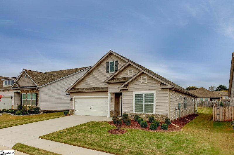 Property image 2 at 617 Sunshadow Road, Duncan, SC 29334