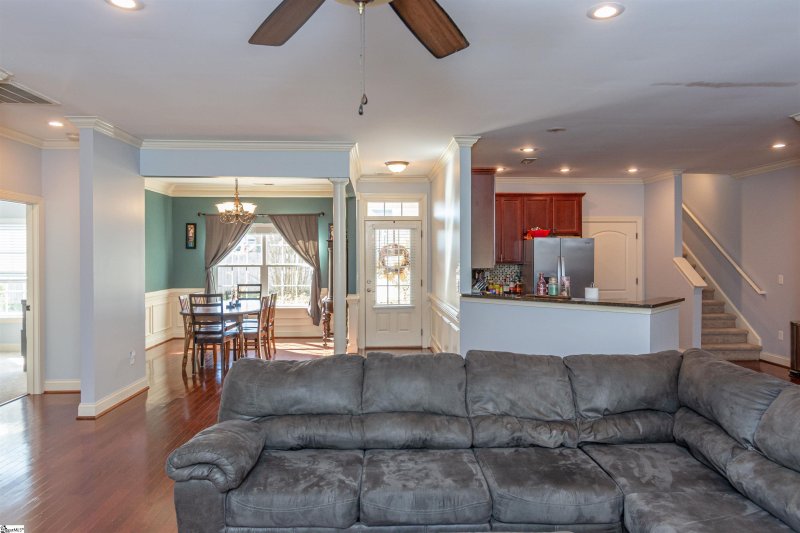 Property image 3 at 4 Topsfield Court, Greenville, SC 29605