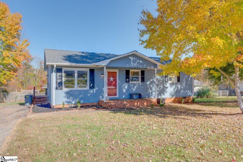 Property image 2 at 107 Glassy Drive, Inman, SC 29349