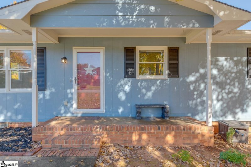 Property image 4 at 107 Glassy Drive, Inman, SC 29349