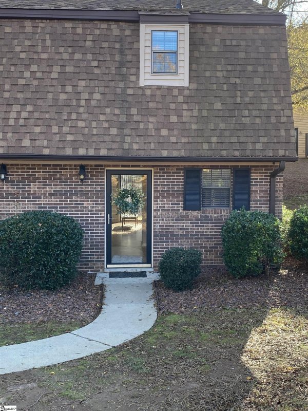 812 Reid School Road