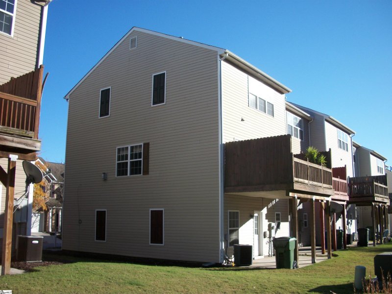 Property image 3 at 408 Woodbark Court, Mauldin, SC 29662