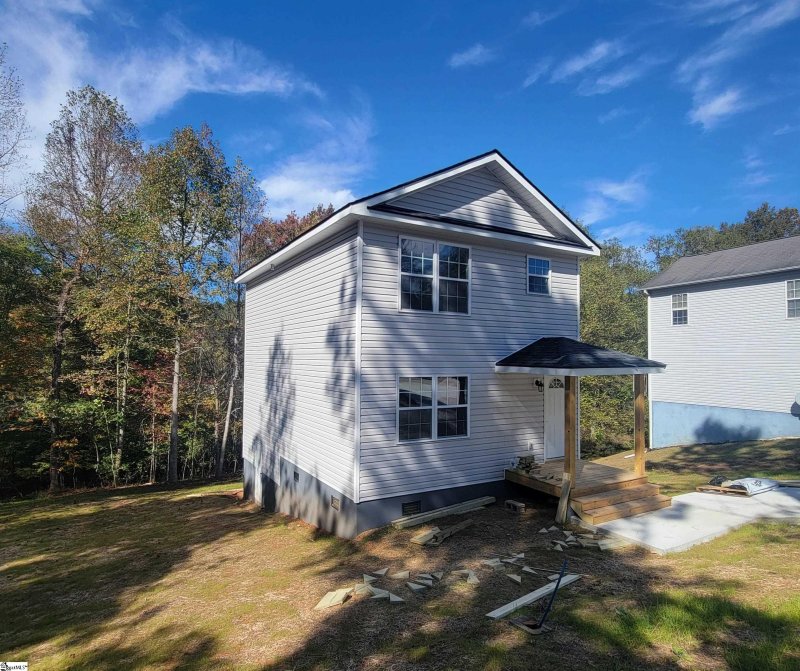 Property image 3 at 210 Ashton Drive, Liberty, SC 29657