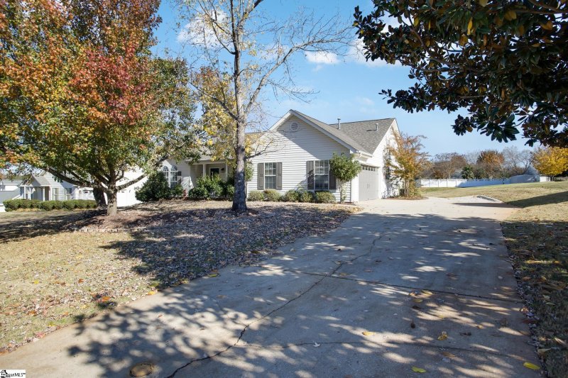 Property image 2 at 200 Cornelson Drive, Greer, SC 29651