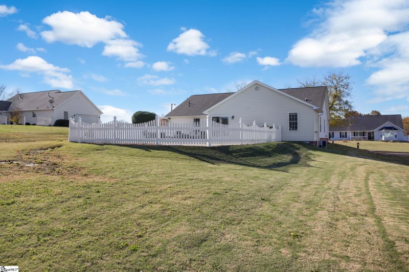 Property image 4 at 200 Cornelson Drive, Greer, SC 29651