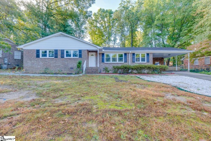 Property image 2 at 8 Confederate Circle, Taylors, SC 29687