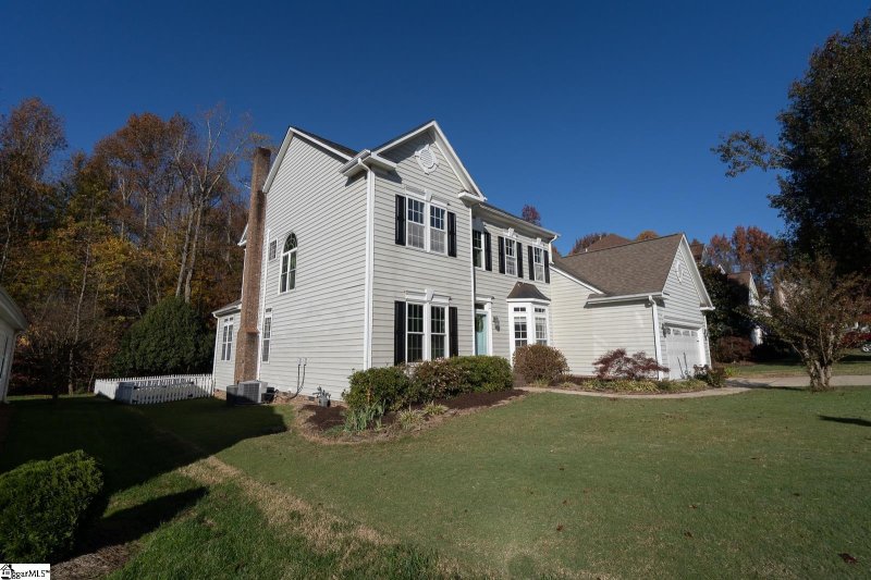 Property image 3 at 32 Willow Oak Court, Simpsonville, SC 29681