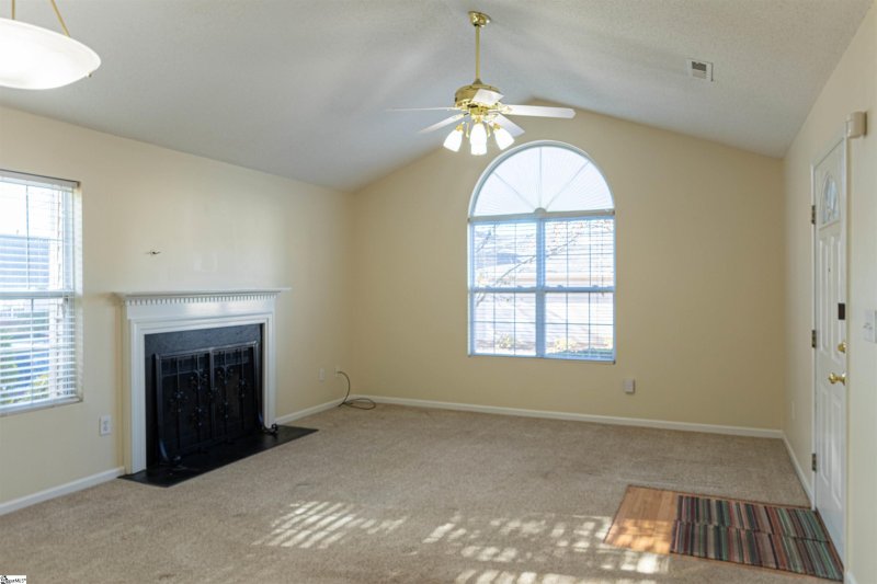Property image 4 at 300 RIVERSIDE TOWNE Circle, Greer, SC 29650