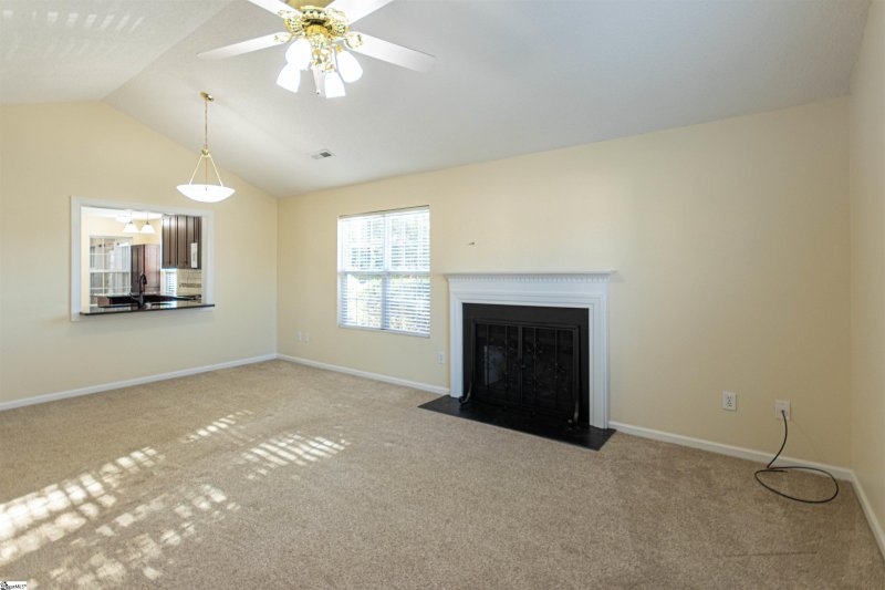 Property image 5 at 300 RIVERSIDE TOWNE Circle, Greer, SC 29650