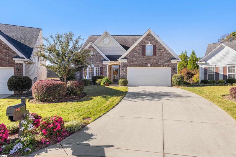 Property image 2 at 11 Bamburgh Brae Court, Simpsonville, SC 29681