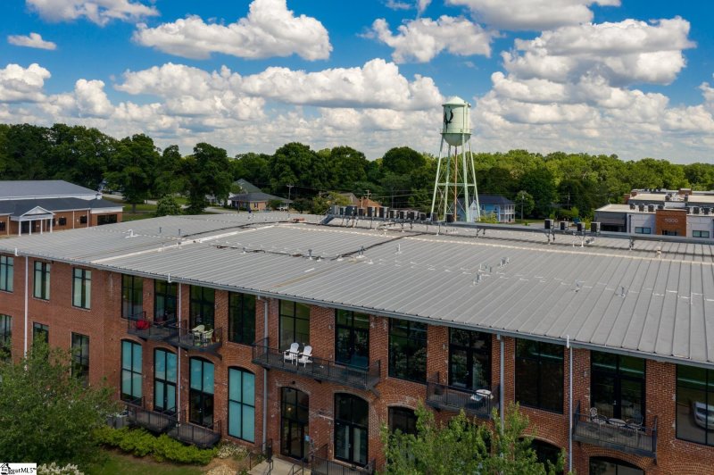 Property image 2 at 300 South Street, Simpsonville, SC 29681