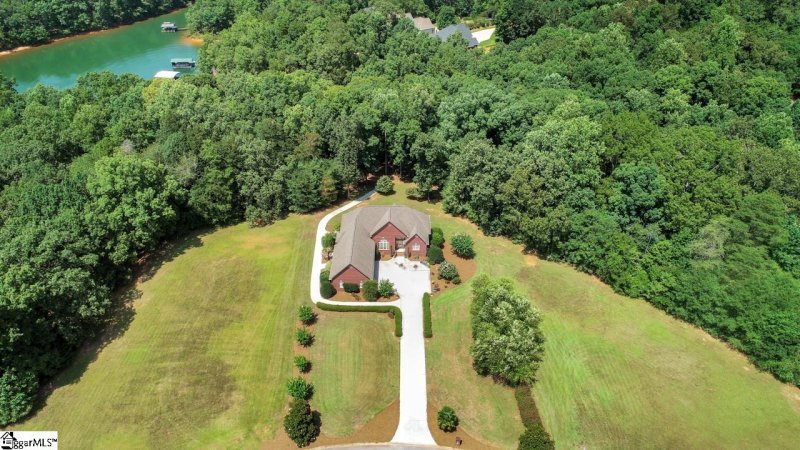 Property image 2 at 110 Topsail Drive, Anderson, SC 29625