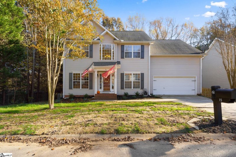 Property image 2 at 15 Summercrest Circle, Simpsonville, SC 29681