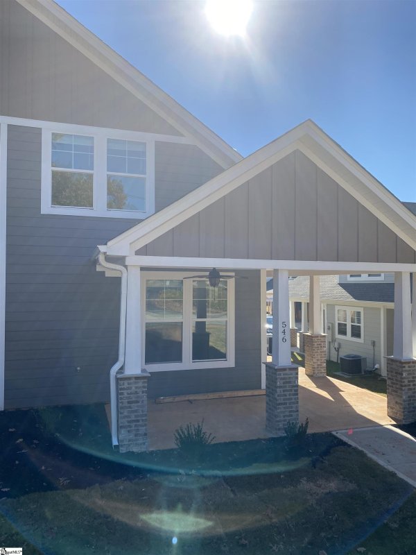 Property image 2 at 546 Twin Lake Road, Greenville, SC 29609