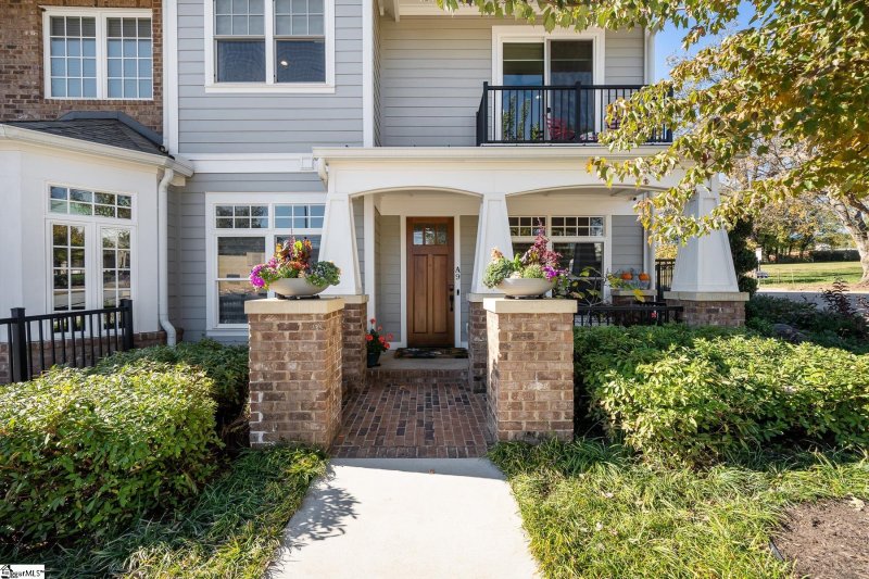 Property image 2 at 100 S Hudson Street, Greenville, SC 29601