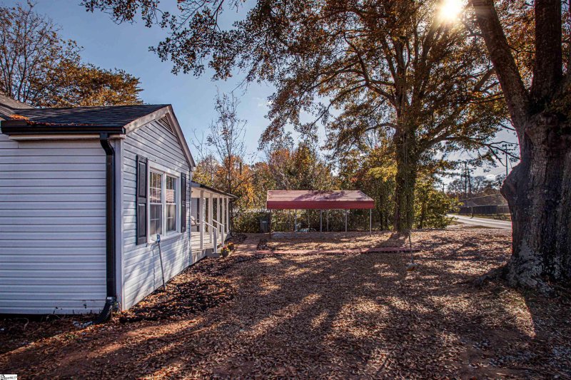 Property image 3 at 101 Nalley Street, Easley, SC 29640