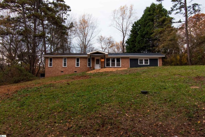 Property image 3 at 20 Birchbark Drive, Greenville, SC 29611