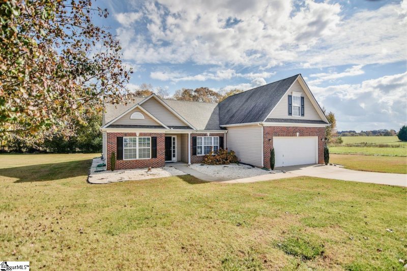 Property image 2 at 535 Carey Drive, Greer, SC 29651