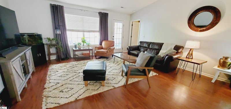 Property image 4 at 408 Revis Creek Court, Simpsonville, SC 29681