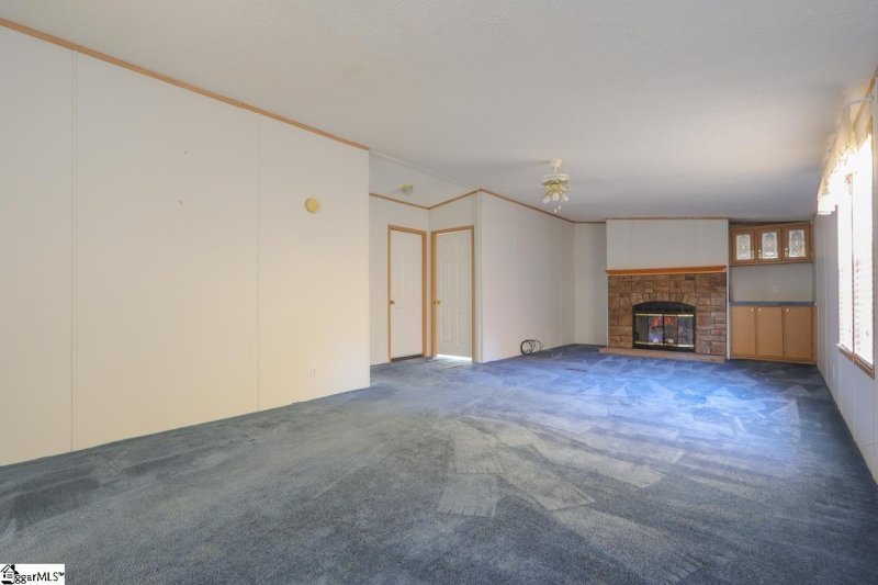 Property image 5 at 112 E Pond Drive, Greenville, SC 29611