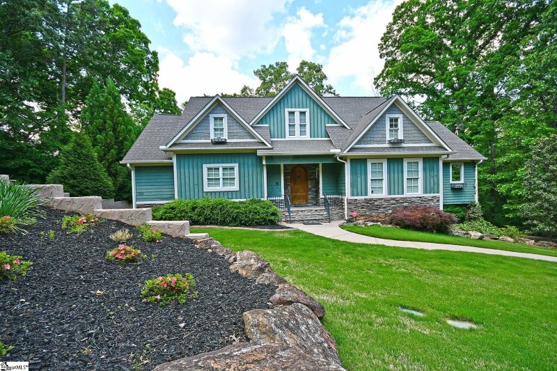 Property image 3 at 142 Lakeland Avenue, Moore, SC 29369