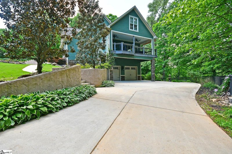 Property image 4 at 142 Lakeland Avenue, Moore, SC 29369