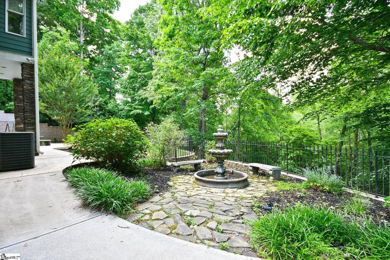 Property image 5 at 142 Lakeland Avenue, Moore, SC 29369