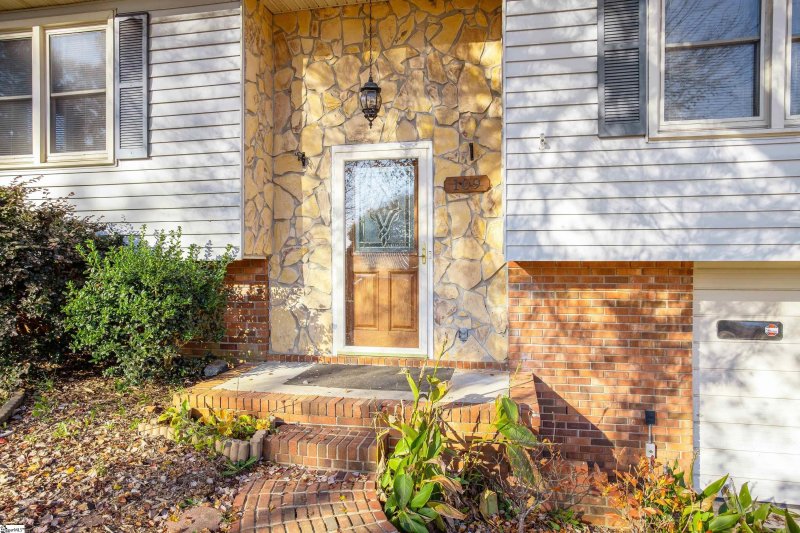 Property image 4 at 109 Bentwood Drive, Piedmont, SC 29673-7922