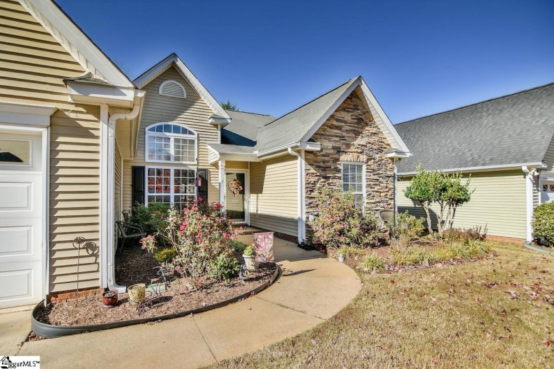 Property image 2 at 206 Teaticket Court, Simpsonville, SC 29681