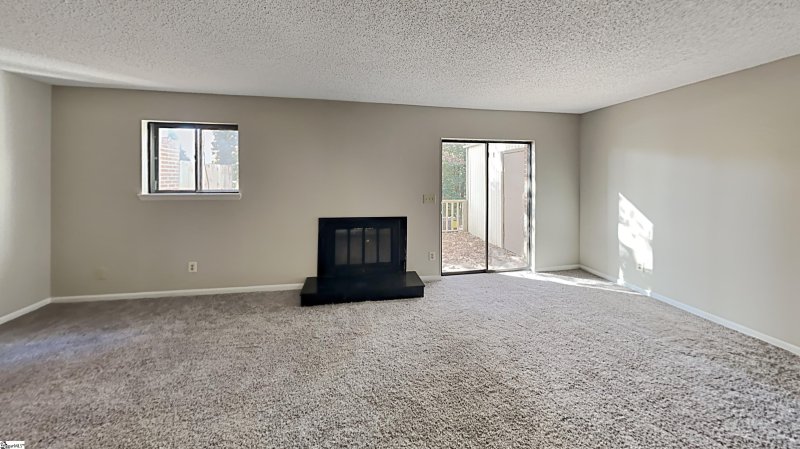 Property image 3 at 30 Briarglen Place, Greenville, SC 29615